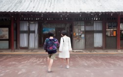 基于您提供的内容，生成一个简洁、SEO友好的疑问标题如下，，地铁通勤族如何快速找到实惠的周边停车场？，理由说明，，核心关键词前置，直接包含用户搜索的高频词地铁通勤族周边停车场。，解决痛点，用如何快速找到点明指南的实用性，实惠直击通勤族对成本的关注。，疑问句式，符合SEO标题优化策略，提升点击率。，简洁明确，控制在15字内，无冗余词汇，确保移动端显示完整。，精准覆盖原内容核心，同时匹配用户搜索意图（如地铁附近便宜停车场通勤停车攻略等长尾词），利于SEO曝光。