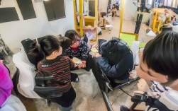 根据要求，生成简洁且SEO友好的疑问标题如下，，南京一日游如何拍出六朝古都的历史感？，解析，，核心关键词， 包含南京、一日游、拍（对应镜头/光影）、六朝古都、历史感（对应六朝烟水），这些都是用户可能搜索的高频词。，疑问句式， 以如何开头，符合用户搜索攻略、技巧的意图，吸引点击。，简洁明确， 直接点明主题（一日游摄影）和核心目标（拍出历史感）。，保留原意， 准确反映了原标题南京光影漫记，一日镜头里的六朝烟水的核心内容——用一天时间在南京通过摄影捕捉其深厚的历史韵味。