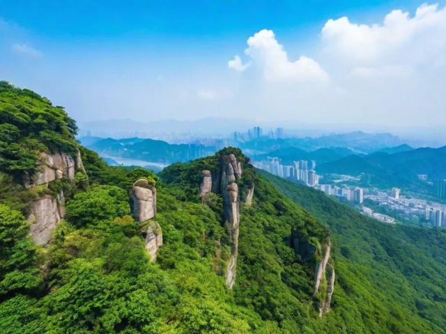 杭州周边爬山去哪里？这些人少景美的秘境你打卡了吗？-图1