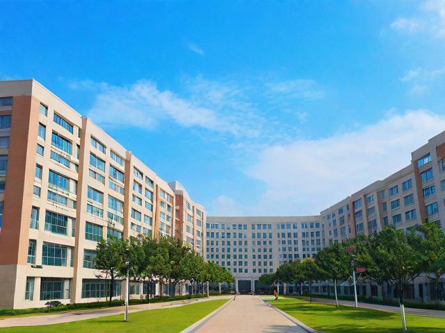 中国海洋大学周边,青春、学术与海风如何交织成活力地带?-图3 中国海洋大学周边,青春、学术与海风如何交织成活力地带?-图3