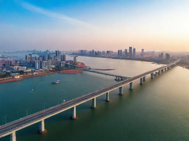 为什么江苏连云港是新亚欧大陆桥的东方起点？-图1