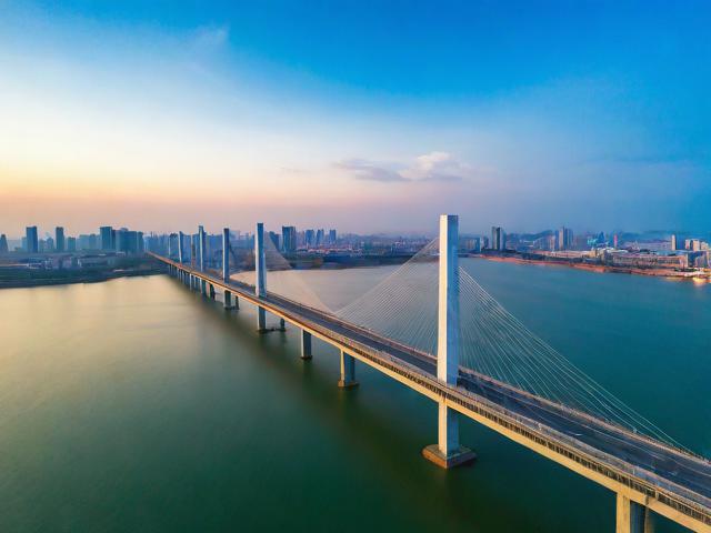 为什么江苏连云港是新亚欧大陆桥的东方起点？-图2
