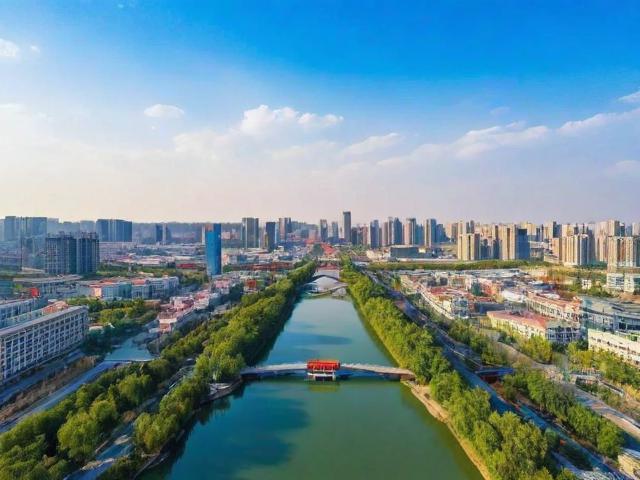 太原周边4日游怎么玩？行程安排速看！，说明，，核心关键词前置， 太原周边4日游 直接点明主题和核心搜索词。，疑问句式吸引点击， 怎么玩？ 是用户搜索这类行程时最常有的疑问，能有效吸引目标读者点击。，清晰表明内容， 行程安排速看！ 直接告知读者内容是什么（行程），并暗示其价值（速看=高效获取）。，简洁有力， 整个标题简洁明了，易于阅读和理解。，SEO友好， 包含了用户可能搜索的主要关键词组合（太原周边游、4日游、行程安排）。-图1