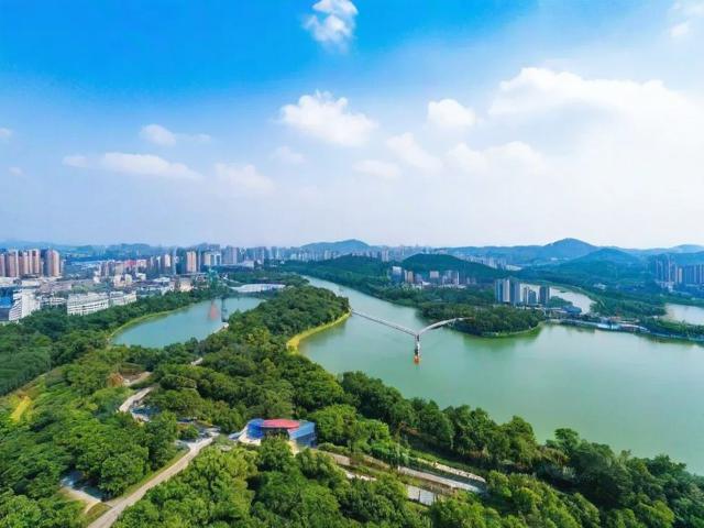 上海周边周末游哪里好玩？攻略来了！，说明，，核心关键词前置， 上海周边周末游 直接命中用户搜索的核心需求（地点+时间）。，疑问句式， 哪里好玩？ 是用户最常搜索的疑问形式，能有效吸引点击。，简洁清晰， 标题简短有力，信息明确。，暗示价值， 攻略来了！ 明确告诉用户文章提供解决方案和实用信息，增加点击欲望。，SEO友好， 包含上海周边、周末游、哪里好玩、攻略等高搜索量和相关性的关键词。-图3