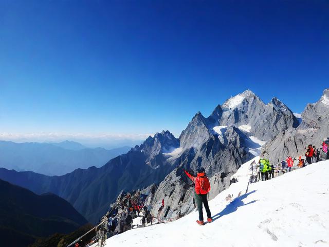 玉龙雪山为什么是神山的壮丽与挑战？-图2