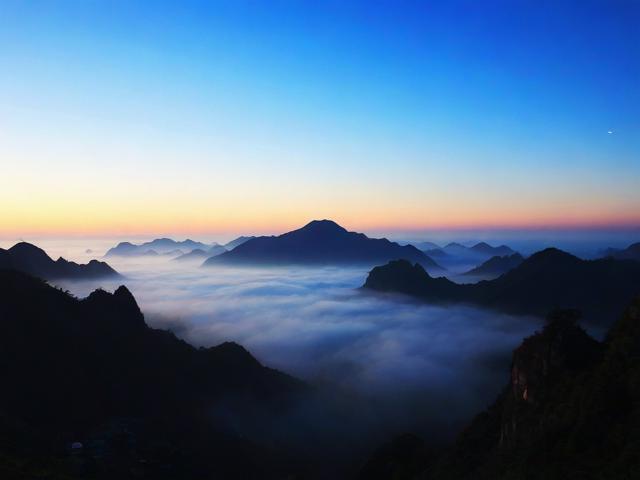 如何规划完美一日游?清晨到夜晚畅游指南,说明,,疑问句式, 以如何开头,直接引发读者寻找答案的欲望,符合SEO友好标题的要求。,核心关键词前置, 完美一日游是核心主题,放在最前面,易于搜索引擎抓取。,时间框架明确, 清晨到夜晚清晰点明了您内容的核心时间跨度(从微光到夜幕)。,吸引力与价值, 畅游指南暗示了内容提供实用信息和完整解决方案(对应极致体验)。,简洁, 整个标题精炼,易于阅读和理解。-图2 如何规划完美一日游?清晨到夜晚畅游指南,说明,,疑问句式, 以如何开头,直接引发读者寻找答案的欲望,符合SEO友好标题的要求。,核心关键词前置, 完美一日游是核心主题,放在最前面,易于搜索引擎抓取。,时间框架明确, 清晨到夜晚清晰点明了您内容的核心时间跨度(从微光到夜幕)。,吸引力与价值, 畅游指南暗示了内容提供实用信息和完整解决方案(对应极致体验)。,简洁, 整个标题精炼,易于阅读和理解。-图2