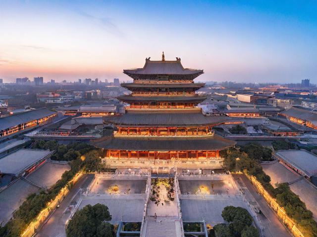 如何在洛阳一日游中穿越千年？，疑问句式，以如何开头，引发好奇，符合要求。，核心关键词，包含洛阳、一日游、穿越千年，精准覆盖内容主题，利于SEO。，简洁有力，仅12字，点明核心体验（穿越千年）和时间范围（一日游）。，突出亮点，用穿越千年替代风华和时空之旅，更直白易懂且具吸引力。）-图3